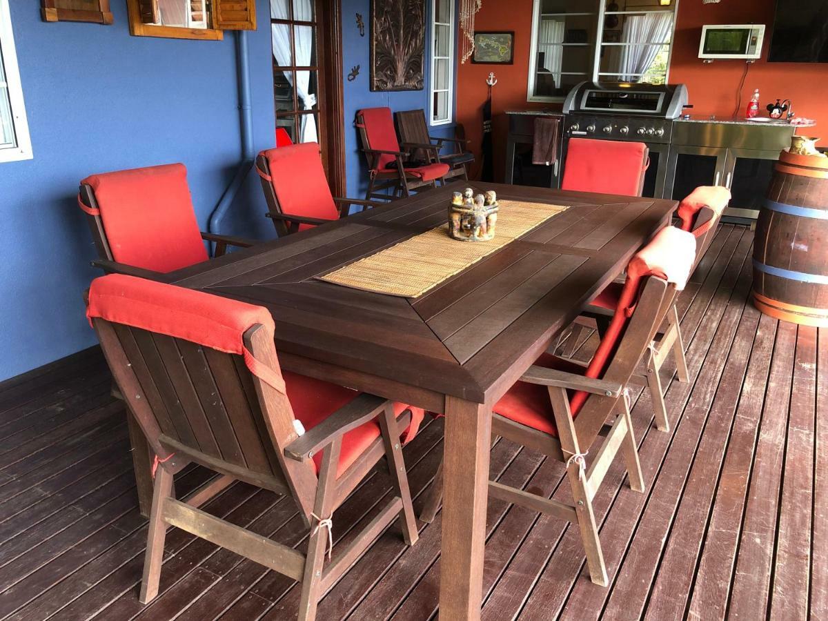 Island Time Guest Room Flying Fish Cove Buitenkant foto